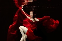 Unterwasser Model-Fotoshooting mit Sarah - Fotograf Oliver von Guerard
